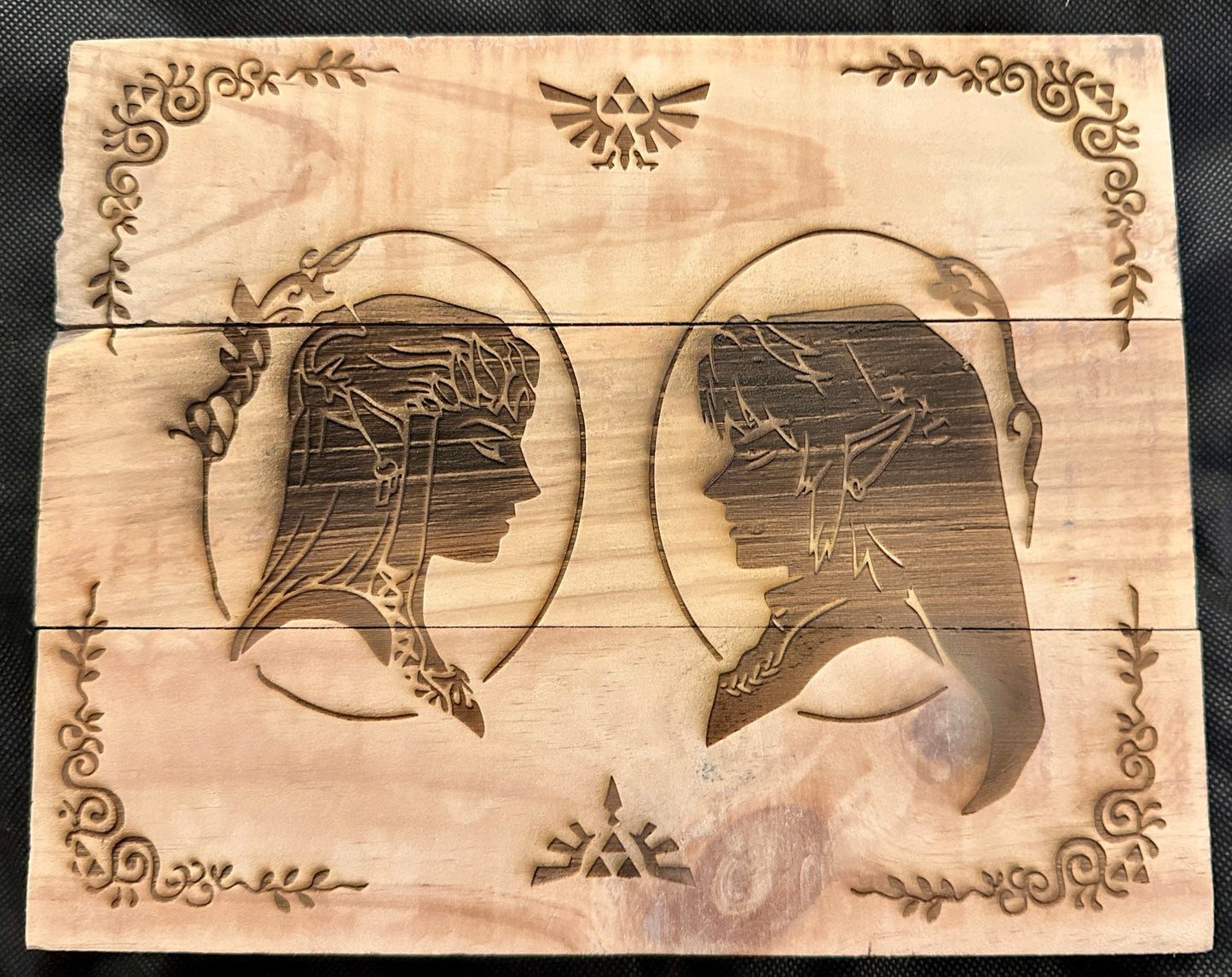 Link and Zelda Silhouette Plaque