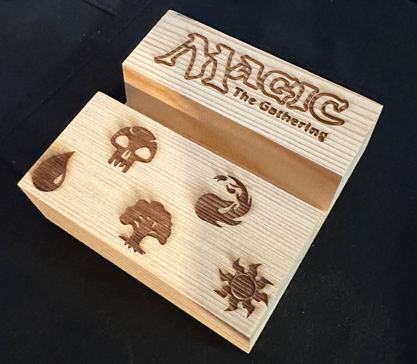 Magic: the Gathering Phone Stand