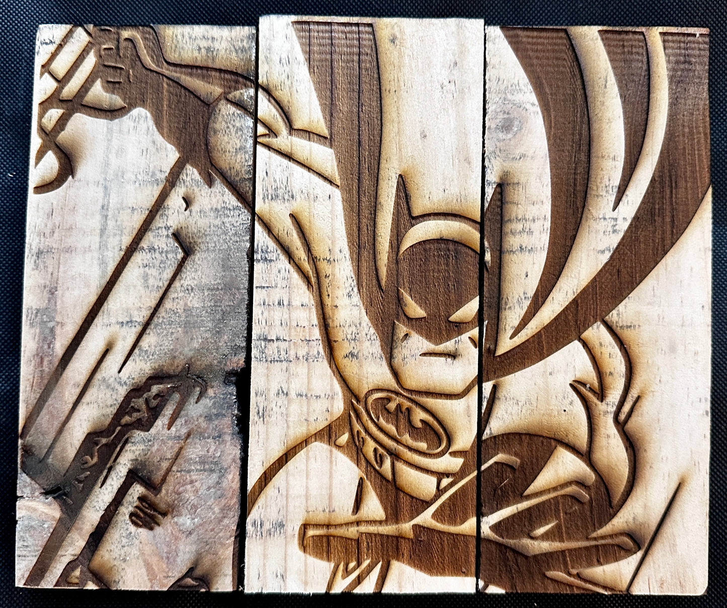 Batman TAS Swinging Plaque