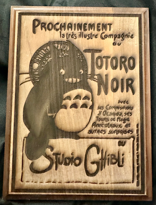 Totoro de Noir Plaque